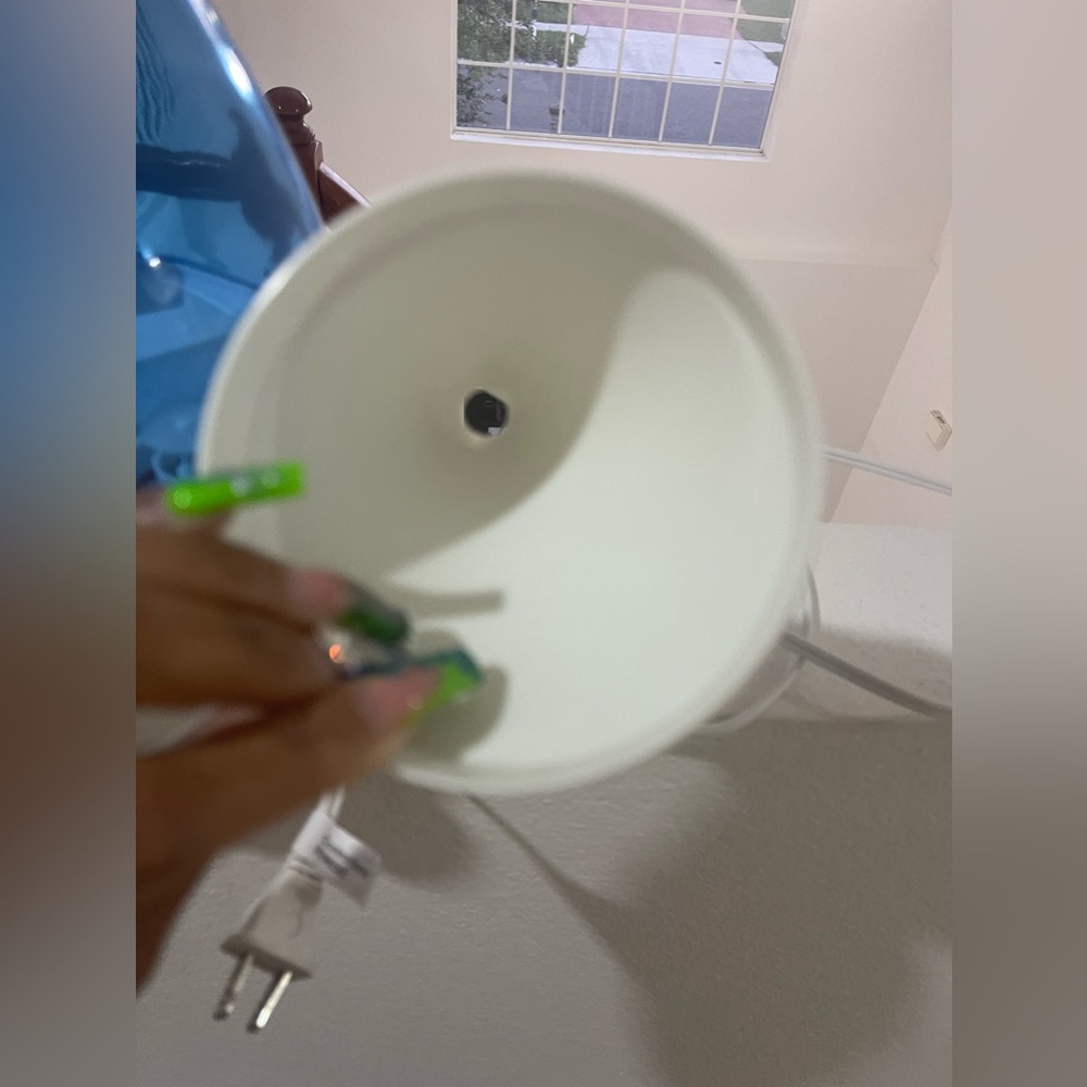 Humidifier - Picture 8 of 10